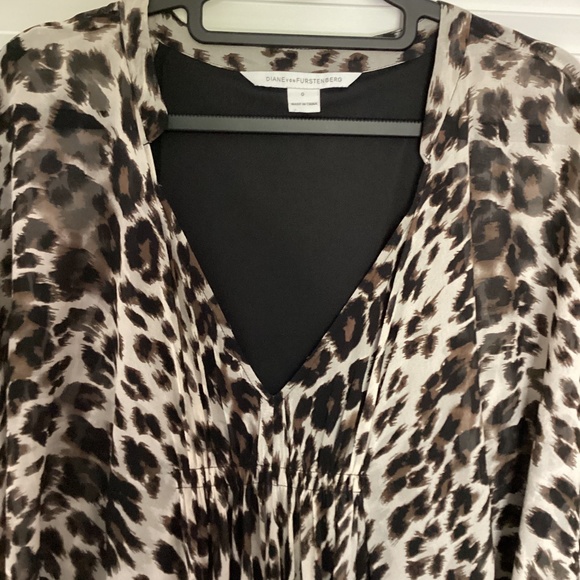 Diane von Furstenberg Fleurette Leopard Silk Chiffon Batwing Sleeve Mini Dress - Picture 6 of 13
